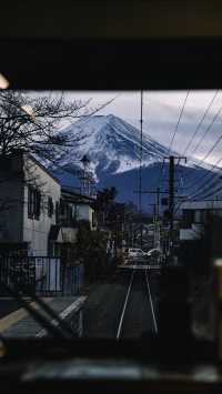 總要坐一趟開往富士山的列車吧