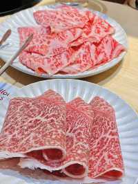 好吃的和牛壽喜燒🥹一口倒回旅行吃過的味道。。。