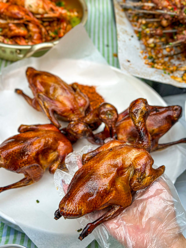 徐東呢間燒烤大排檔，盲點都好好食  就喺徐東，每次嚟都坐滿人，佢哋嘅菜式屬於盲點都唔會中伏嗰種，重