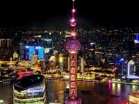 LUJIAZUI TOWERS SHINES BEST AT SUNSET