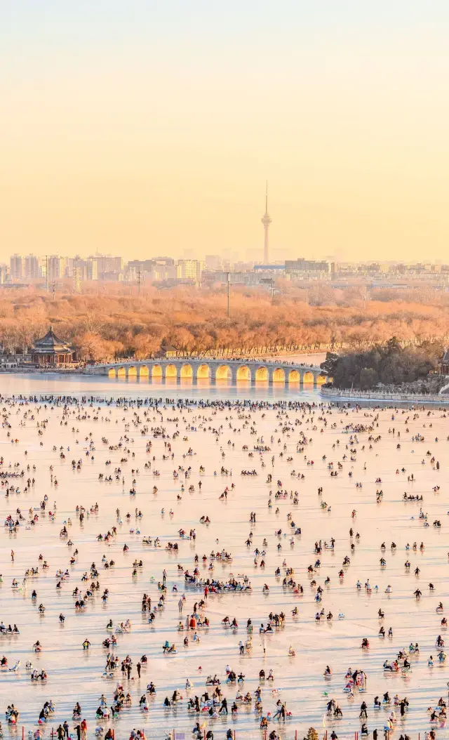 雙指放大，我嘗試用全屏HDR打開金光穿洞！