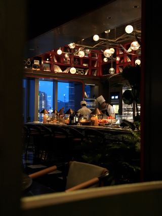 Another five-star hotel has been added to downtown Shanghai | Andaz Xujiahui Center