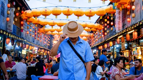 쿠칭 첫 방문, 동말레이시아 사라왁 탐험 여행의 시작 — traveler post in 쿠칭