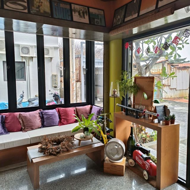 屏東服務環境都很棒的旅店 複合式咖啡廳+酒館