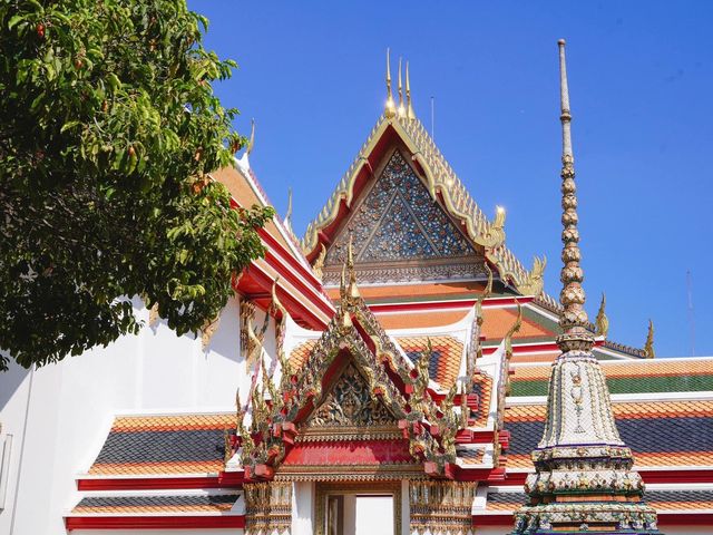 ไหว้พระขอพร เสริมความปัง วัดพระเชตุพนฯ 