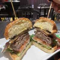 型格工業風🇺🇸邪惡😈巨型大漢堡🍔 🌸Burgeroom（尖沙咀） 