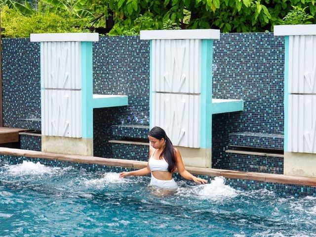 ave Hotel Pattaya  โรงแรมสุดคลาสสิคสไตล์ไมอามี