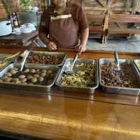 Suansuai Rimfai restaurant, at Chonburi 🍲🇹🇭