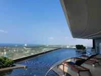 ที่พักใจกลางเมืองระยอง Holiday Inn&Suites Rayong