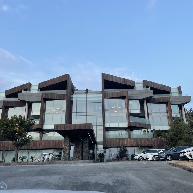 제주도 최고급 호캉스엔 베이힐풀앤빌라