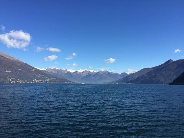 lake como ทะเลสาบสุดสวย