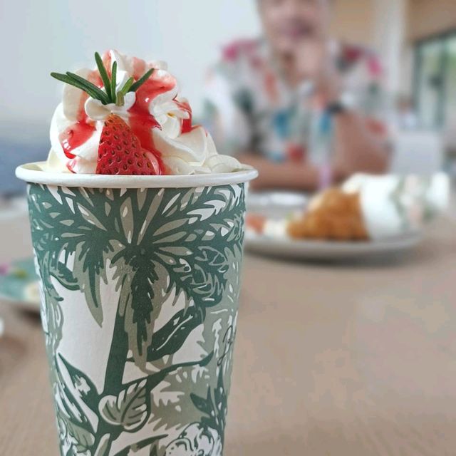 จิบกาแฟ ฟังเสียงคลื่น ที่ Boonta by The Beach