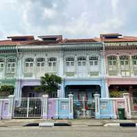 Joo Chiat’s Peranakan Houses and Cafés