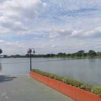 บึงมารวย​ ร้านอาหารกลางบึง​ เส้นบางนา​กทม