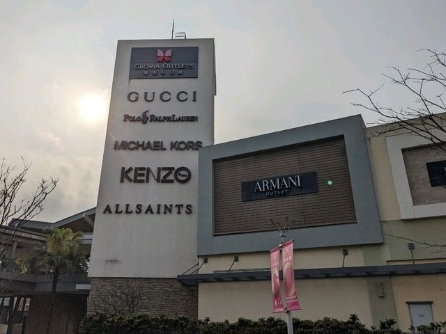 集合多款名牌既桃園outlet