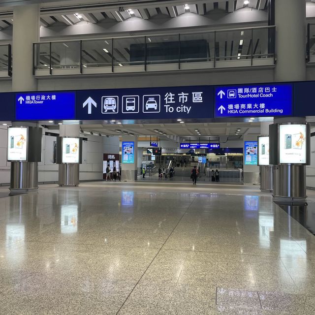 🇭🇰แค่แตะสนามบิน ก็วุ่นวายละ