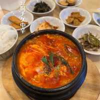 【大阪グルメ】難波"優しい"オモニが作る韓国家庭料理