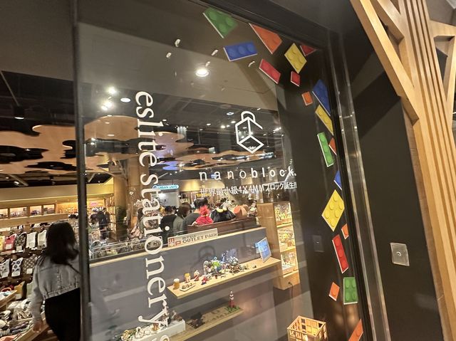 📚 誠品生活林口：品味生活，文化與書籍的悠閒天地！📖🌟