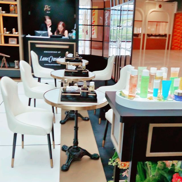 參觀 clarins 珍稀凝時體驗館!美妙! 參觀 clarins 珍稀凝時體驗館!美妙!