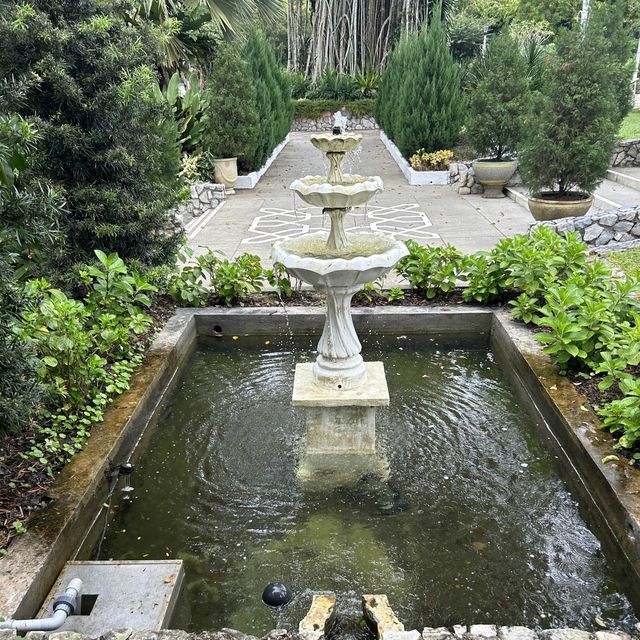 禪修式的湖濱公園