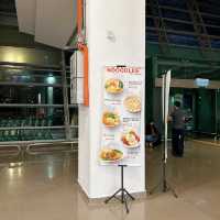 ペナン国際空港nooodlesでペナンカリーヌードル