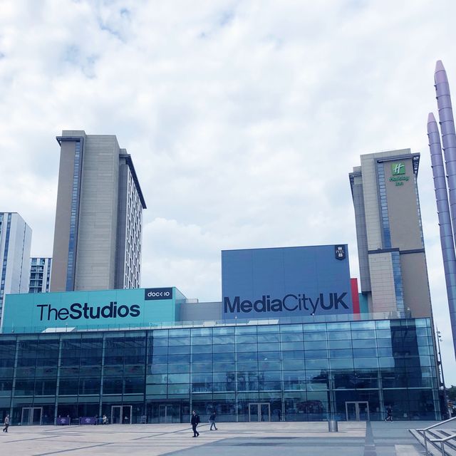 New Landmark MediaCitY UK Manchester 🇬🇧 