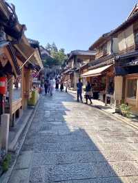 ถนนหน้าวัดน้ำใส Matsubara Street