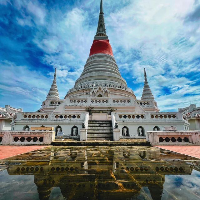 องค์พระสมุทรเจดีย์