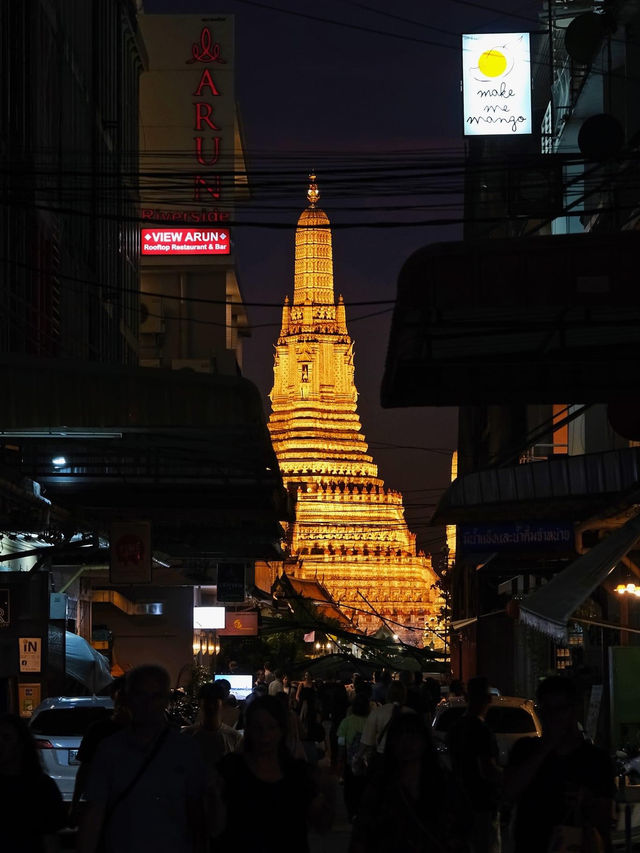 วัดอรุณ จุดที่เราไปถ่ายรูปวัดคือ "ท่าเรือวัดโพธิ์"