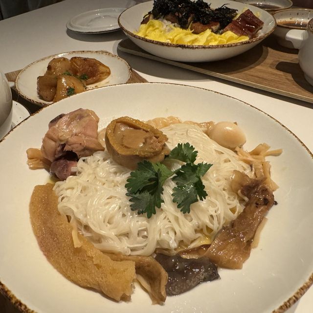 鰻魚肥美油脂香 仲有膠質佛跳牆