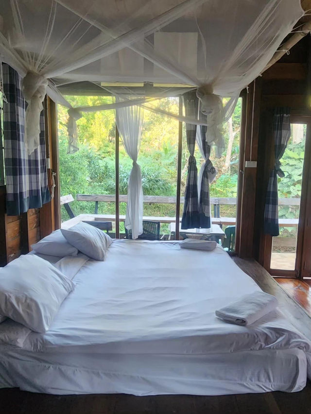 📍บ้านธารกล่อม The River Whisper