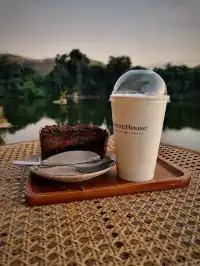 SERENE HOUSE CAFE CHONBURI