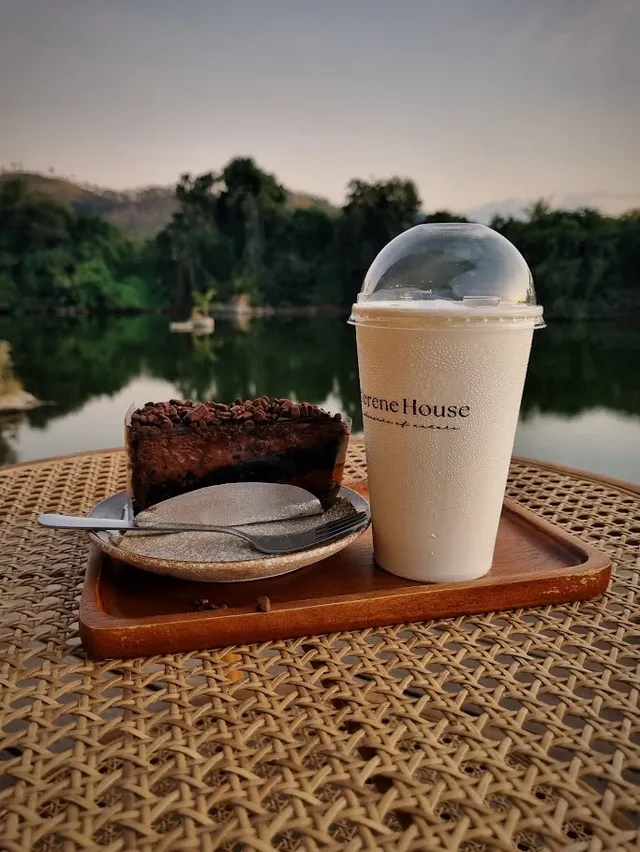 SERENE HOUSE CAFE CHONBURI