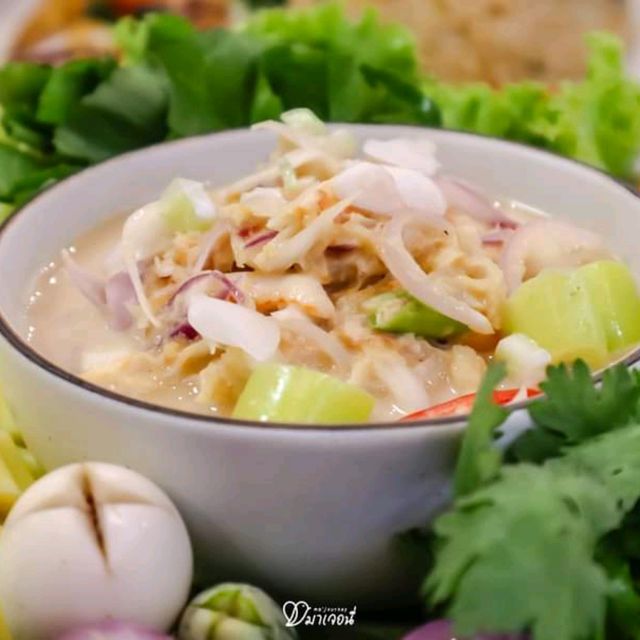 ก๋วยเตี๋ยวไก่ต้นตำรับ 65 ปี~