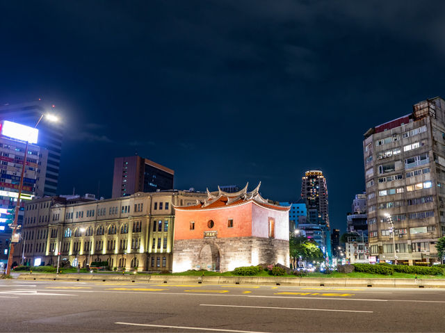 타이베이 북문 야경...Taipei North Gate