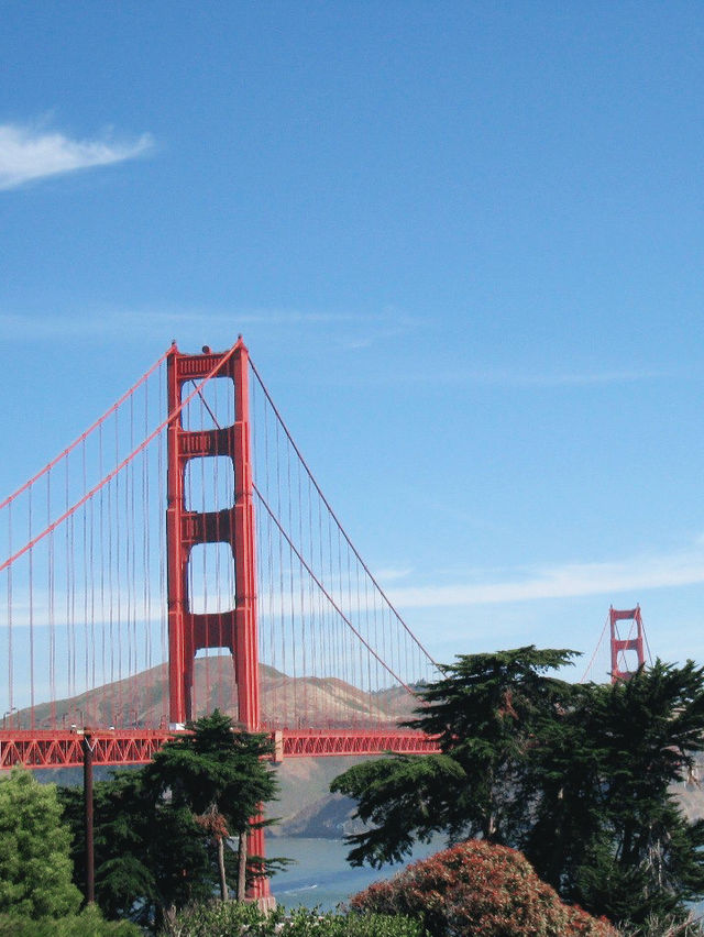 See the incredible Golden Gate Bridge in person 