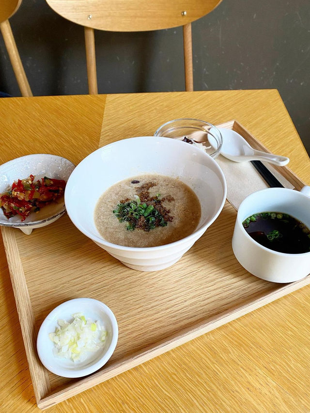 【福岡グルメ】薬膳料理で体もポカポカ！カレー屋おかゆの楽しめるお店