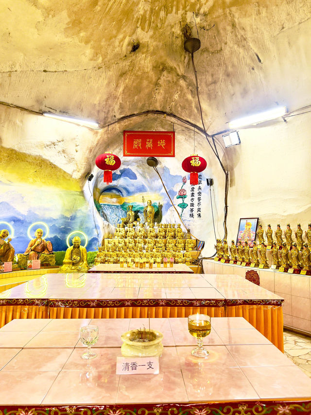 Exploring The Famous Guan Yin Temple Ipoh🇲🇾✨