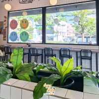 BLACKJACK caffe  คาเฟ่เข้มๆ สำหรับคนเข้มๆ