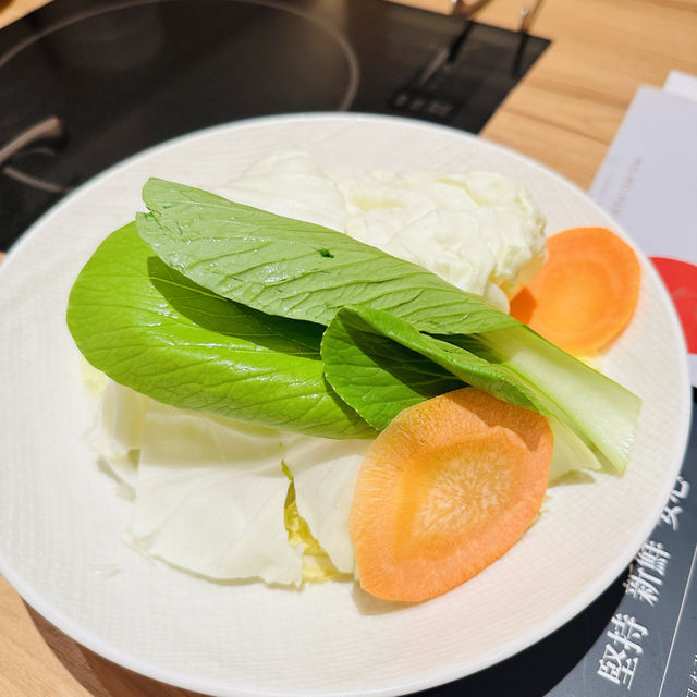 新北中和➿健康蔬果與肉食系愛好者的天堂《中和環球MOMO壽喜燒》