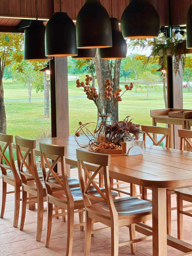 Trot Cafe Khaoyai คาเฟ่สไตล์โมเดิร์น