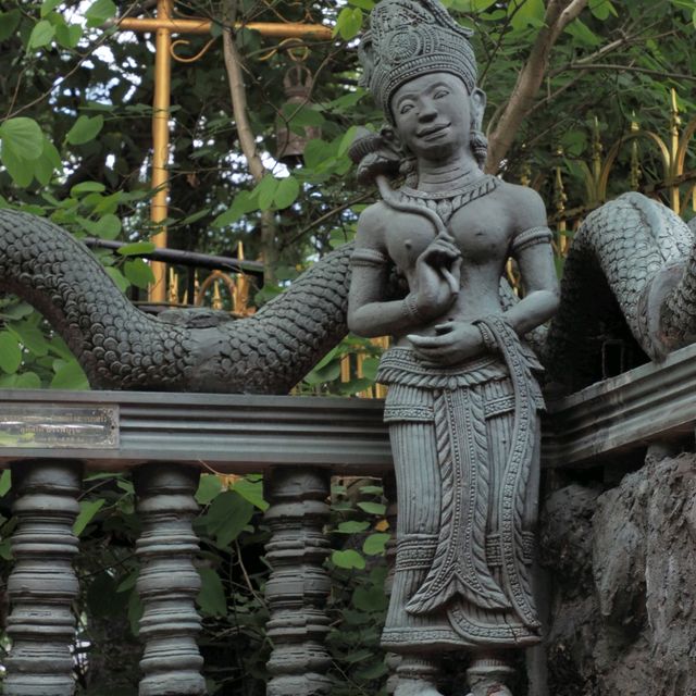 วัดสระกำแพงใหญ่ จ.ศรีษะเกษ