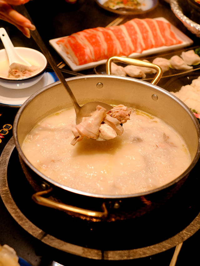 十五年歷史 濃郁豬肚雞湯底火鍋店🐷🐥 十五年歷史 濃郁豬肚雞湯底火鍋店🐷🐥