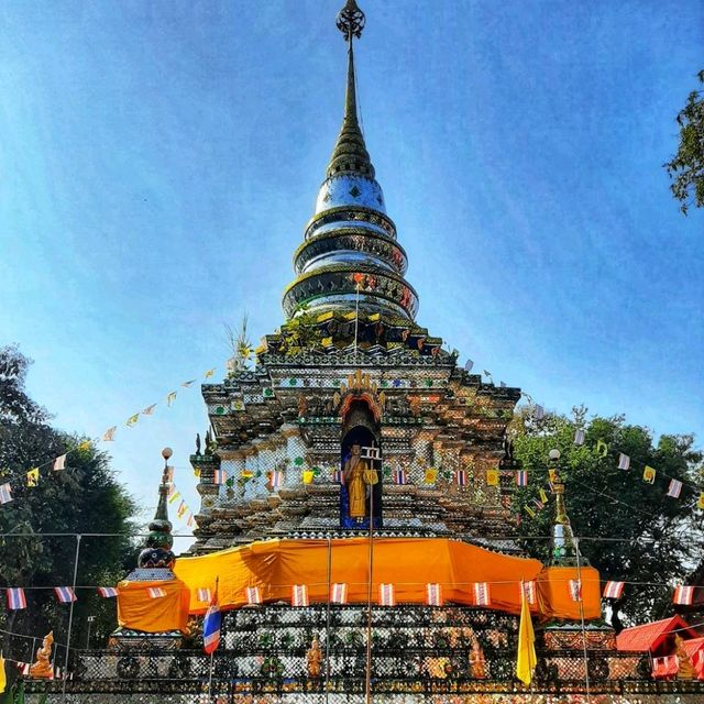 วัดพระธาตุดอยเขาควาย สักการะพระบรมสารีริกธาตุ