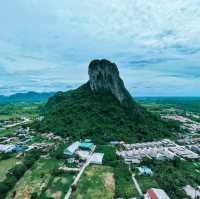 ภูเขาอกทะลุ