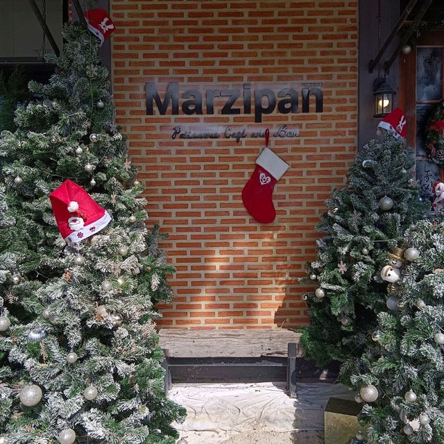มาหัวหินทั้งที ต้องมา Cafe Mazipan 