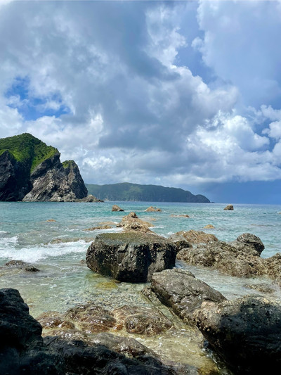 奄美大島 超神秘的！自然の洞窟🪨 | Trip.com 瀬戸内町