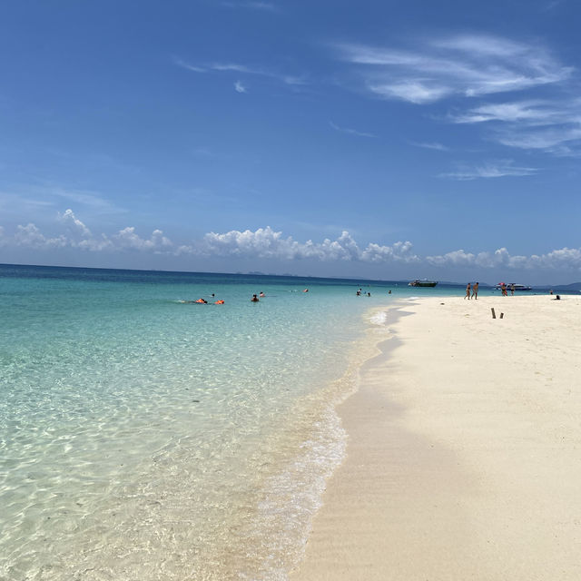 Bamboo island เกาะไม้ไผ่ที่ต้องซ้ำ 