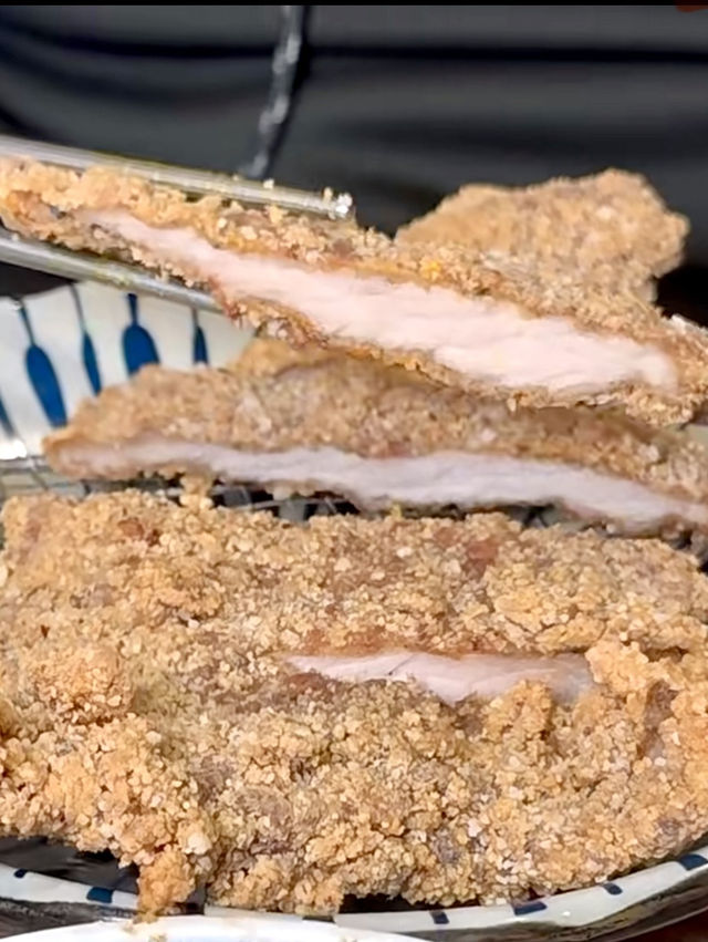 外國朋友來台北必吃05「忠青商行」蝦仁飯