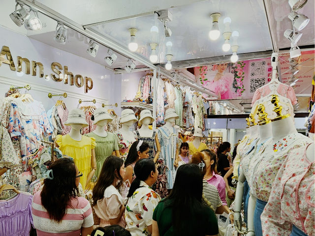 Pratunam Market 